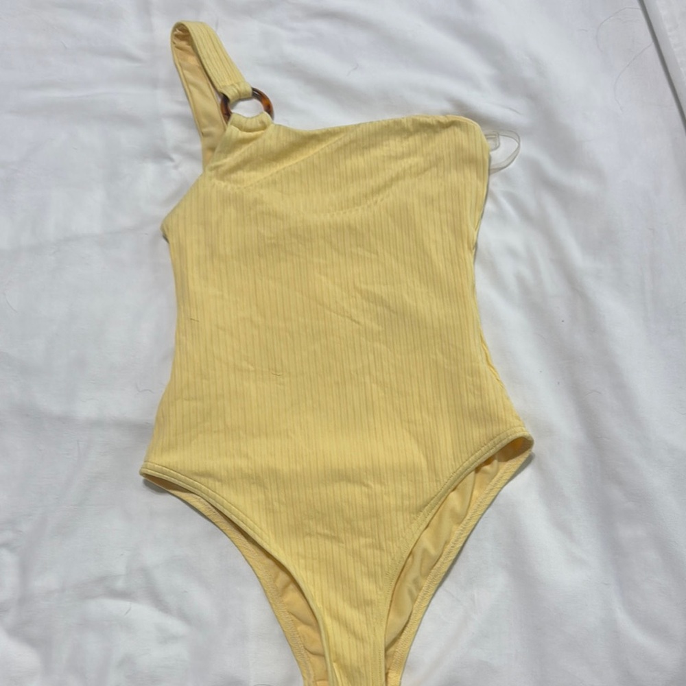 Yellow One-Shoulder Swimsuit
